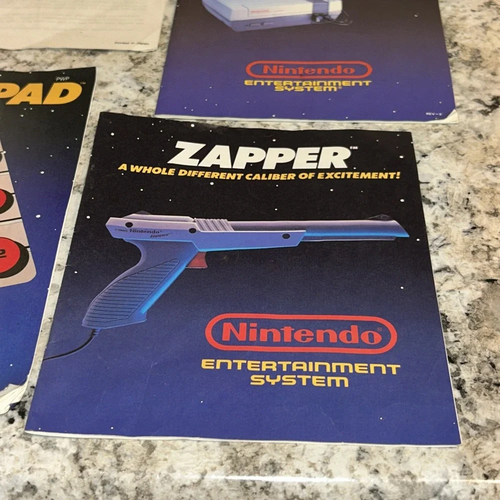 Vintage Nintendo Manual & Poster Lot Zapper, Power Pad, Control Deck Warranty D2